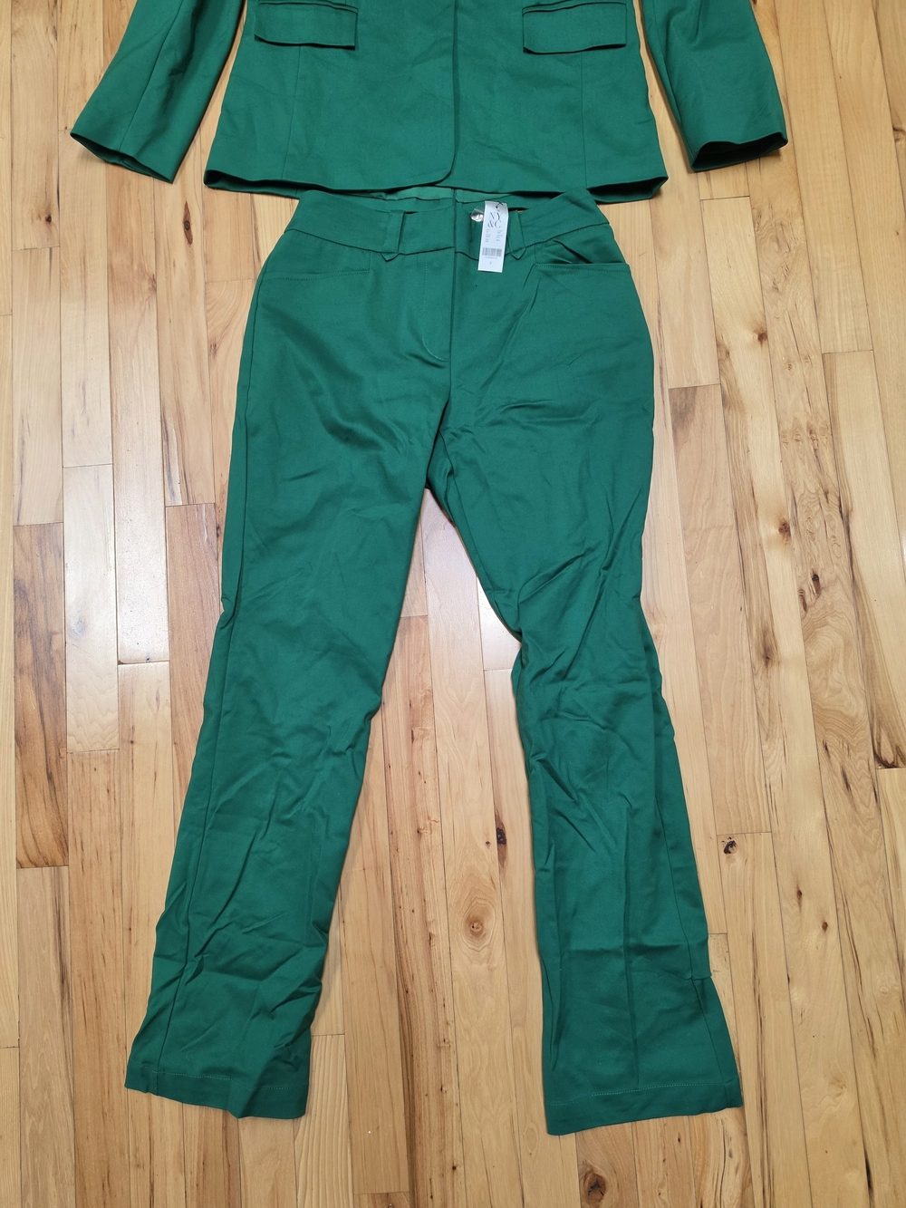Green Women's Blazer & Pants Set - Picture 3 of 4